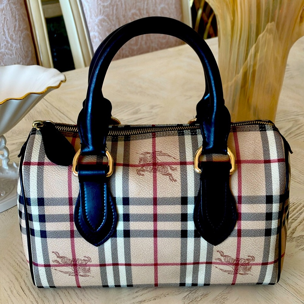 BURBERRY